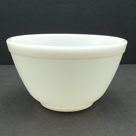 Pyrex White 1.5 Pint Mixing Bowl #401 Small Serving Nesting Bowl - Picture 3 of 7